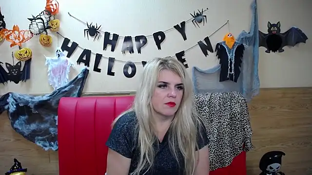 Julya Barbi online show from October 2025 06:15:02 AM