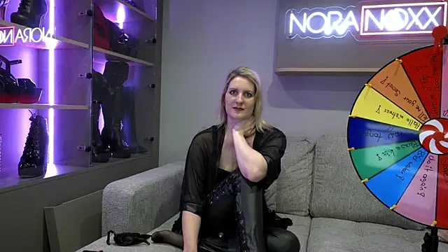 NoraNoxx online show from June 2026 09:50:01 PM