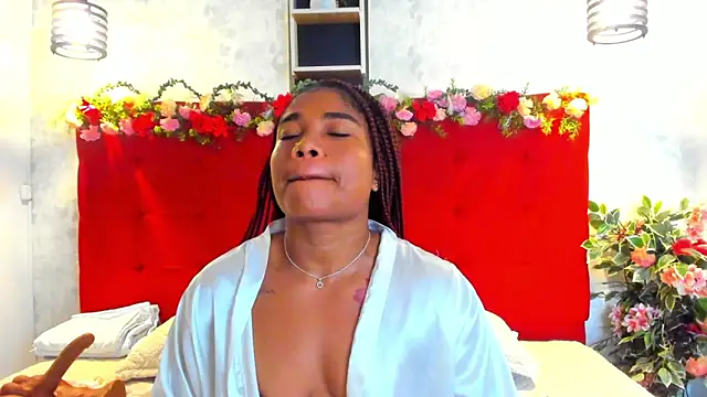 SilvannaFit online show from April 2026 05:30:01 PM