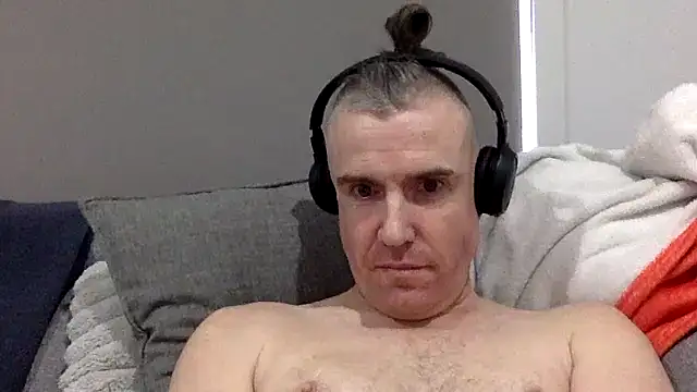 Snapshot of SugarCoupleAus chatting on September 2025 10:23:01 PM SugarCoupleAus online show from September 2025 10:23:01 PM