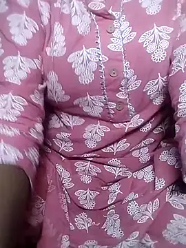 Snapshot of Shivani_Tivari chatting on November 2025 05:01:02 PM Shivani Tivari online show from November 2025 05:01:02 PM