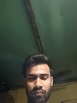 Snapshot of Skinny_Bigass_23 chatting on March 2025 08:00:01 PM Skinny Bigass 23 online show from March 2025 08:00:01 PM