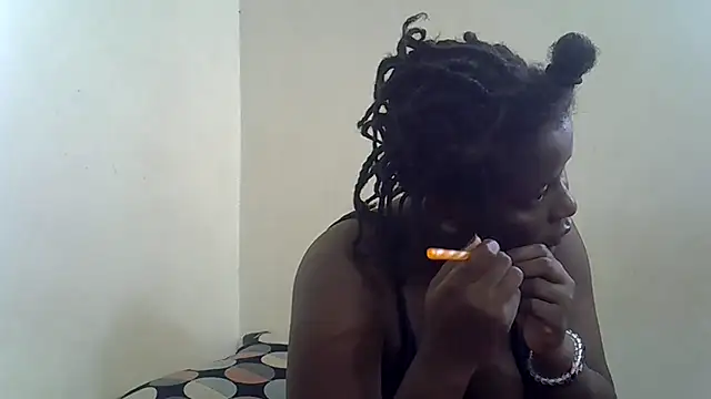 Harrisamor online show from December 2025 09:15:01 AM