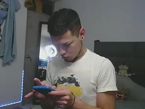 MarceloMilk online show from October 2025 05:59:01 AM