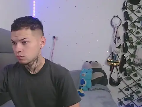 MarceloMilk online show from October 2025 03:51:01 AM