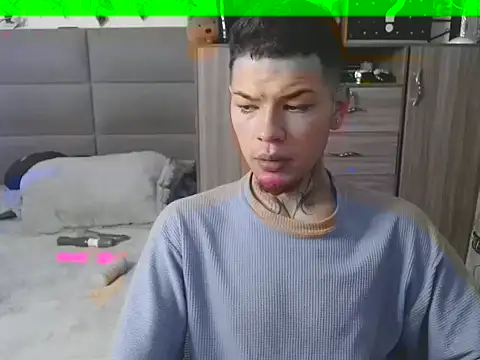 MarceloMilk online show from November 2025 04:47:02 AM