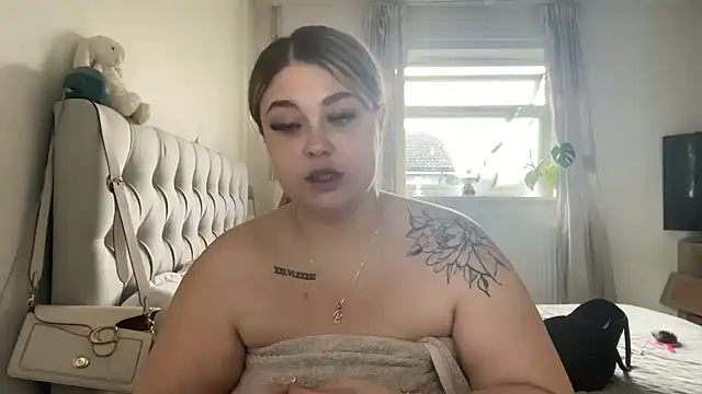 blairbella online show from February 2025 10:04:02 AM