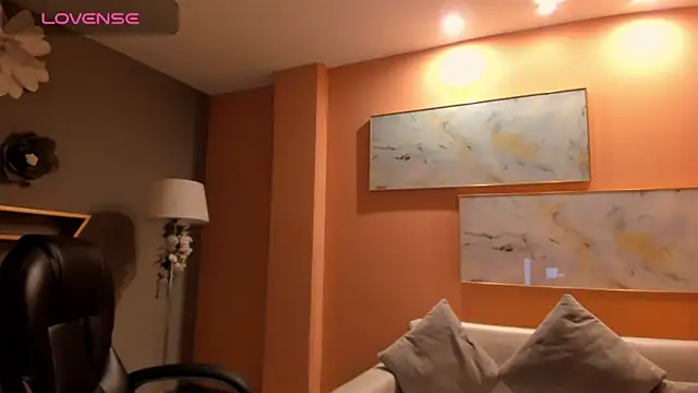 Snapshot of KaiaFerreira chatting on January 2025 12:05:02 PM KaiaFerreira online show from January 2025 12:05:02 PM