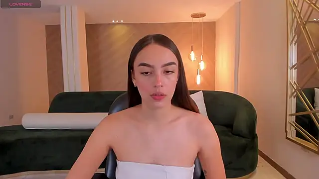 Snapshot of KaiaFerreira chatting on February 2025 11:51:01 AM KaiaFerreira online show from February 2025 11:51:01 AM