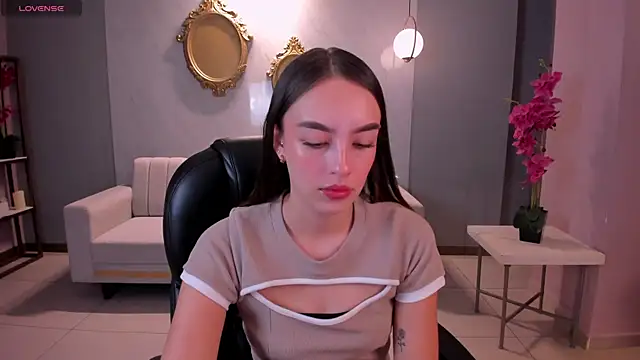 Snapshot of KaiaFerreira chatting on February 2025 11:49:01 AM KaiaFerreira online show from February 2025 11:49:01 AM