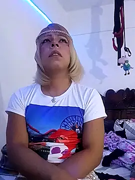 Snapshot of blondebitchlitle chatting on March 2026 02:56:01 PM blondebitchlitle online show from March 2026 02:56:01 PM