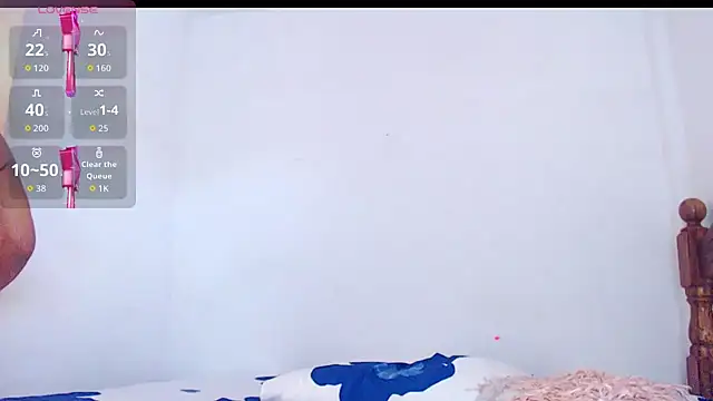 blondebitchlitle online show from June 2026 12:44:01 PM