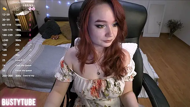 Snapshot of BUSTYTUBE chatting on February 2026 03:40:02 PM BUSTYTUBE online show from February 2026 03:40:02 PM