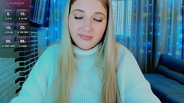 Evacadooo online show from October 2025 07:17:02 AM