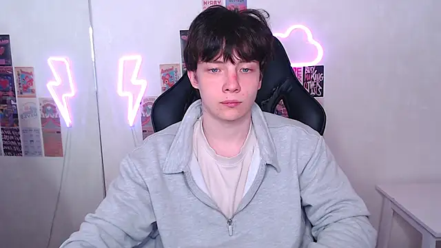 iwillfall online show from April 2026 08:57:02 PM