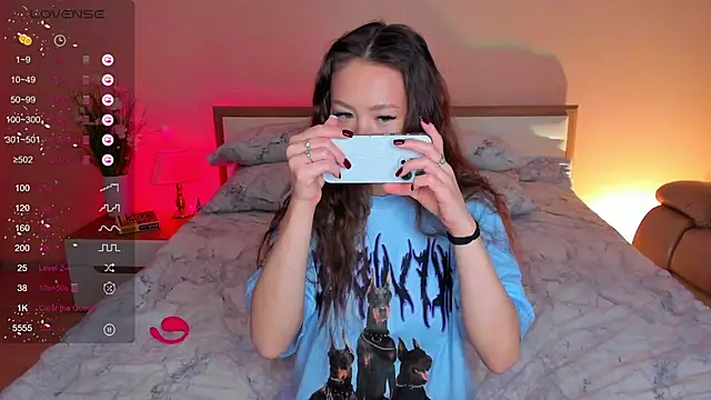 Snapshot of skinny_sissss chatting on November 2025 11:11:01 AM skinny sissss online show from November 2025 11:11:01 AM