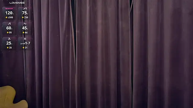 Snapshot of TateDevon chatting on December 2025 06:41:01 AM TateDevon online show from December 2025 06:41:01 AM