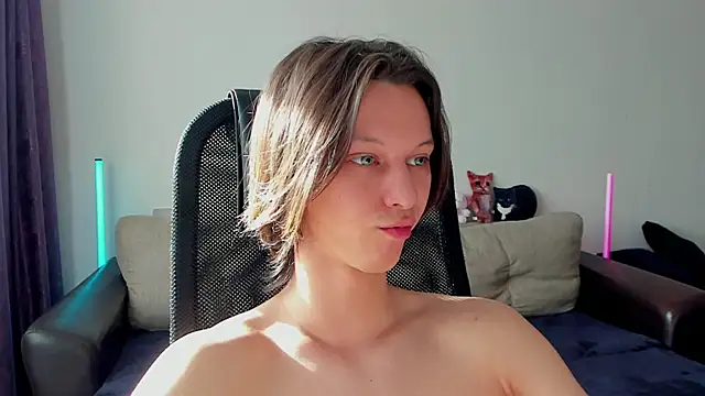 Ostin meow online show from April 2026 10:50:01 AM