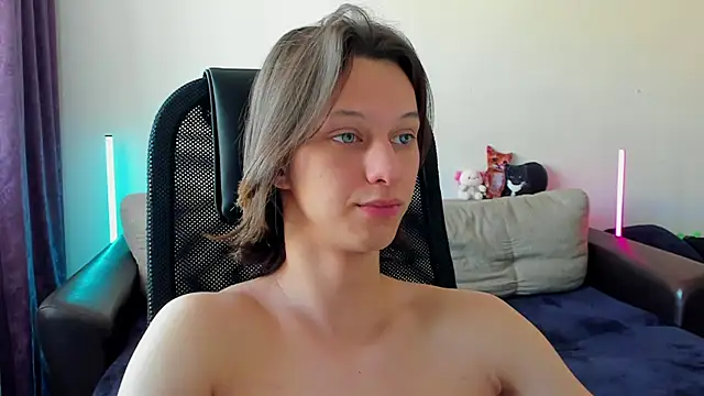 Ostin meow online show from April 2026 02:51:02 AM