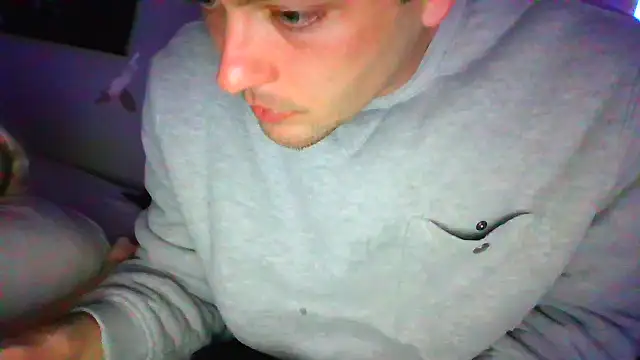 Snapshot of rickyslick123 chatting on December 2024 01:32:02 PM rickyslick123 online show from December 2024 01:32:02 PM