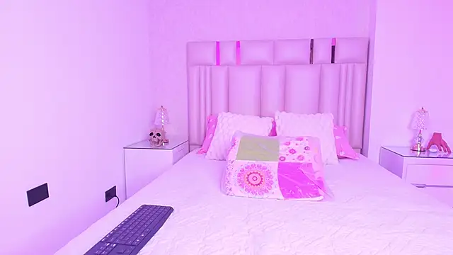 canela oss online show from November 2025 12:07:02 PM