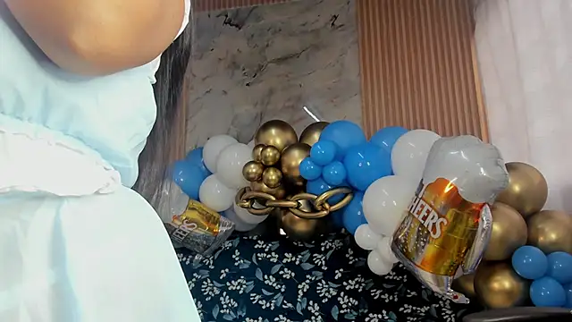 Any topless online show from September 2025 11:03:01 AM