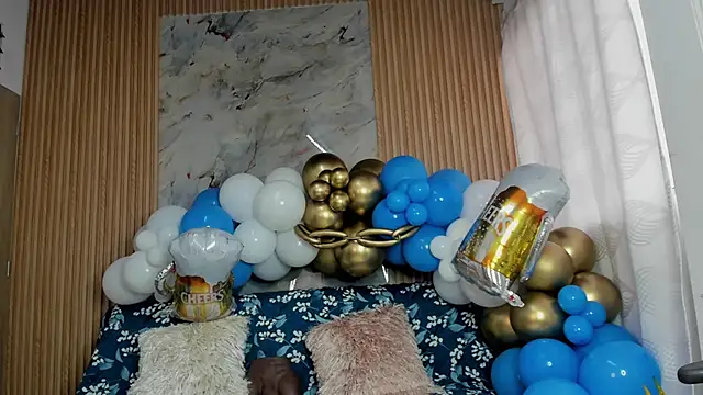 Any topless online show from October 2025 11:08:02 AM