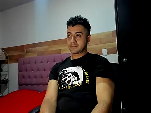 Snapshot of andy_0595 chatting on October 2025 11:11:02 PM andy 0595 online show from October 2025 11:11:02 PM