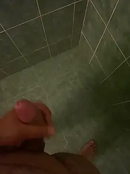 Snapshot of Tommy_y_Pamela chatting on February 2026 05:34:02 AM Tommy y Pamela online show from February 2026 05:34:02 AM