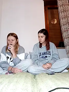 ella grays online show from October 2025 06:17:01 PM