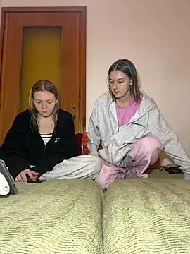 ella grays online show from February 2026 05:00:02 PM