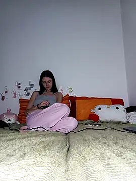 Snapshot of ella_grays chatting on March 2026 06:35:02 PM ella grays online show from March 2026 06:35:02 PM