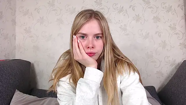 Snapshot of sofiaa_here chatting on April 2026 11:57:02 PM sofiaa here online show from April 2026 11:57:02 PM