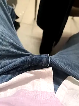 Snapshot of faaseel chatting on February 2025 10:34:01 AM faaseel online show from February 2025 10:34:01 AM