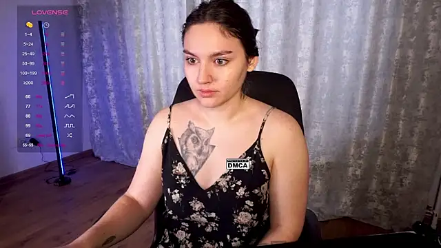 Snapshot of Hoot_owl_cb chatting on November 2025 02:00:02 AM Hoot owl cb online show from November 2025 02:00:02 AM