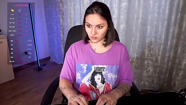 Snapshot of Hoot_owl_cb chatting on November 2025 04:26:02 AM Hoot owl cb online show from November 2025 04:26:02 AM