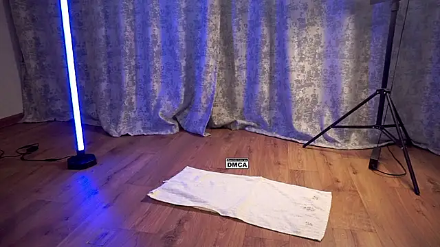 Snapshot of Hoot_owl_cb chatting on December 2025 06:55:02 AM Hoot owl cb online show from December 2025 06:55:02 AM