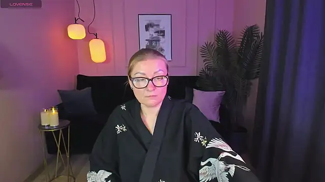 AlexandraKind online show from February 2025 04:57:02 PM