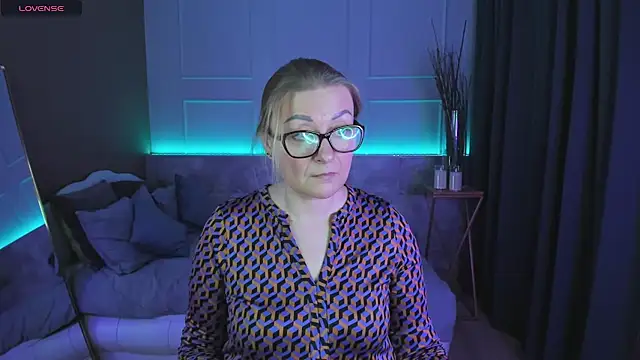 AlexandraKind online show from February 2025 11:41:02 PM