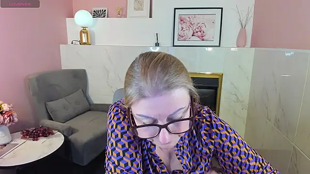 AlexandraKind online show from February 2025 03:47:02 AM