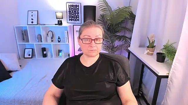 AlexandraKind online show from March 2026 08:36:01 PM