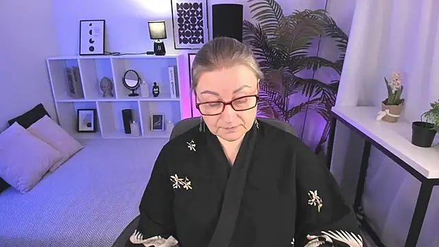 AlexandraKind online show from March 2026 08:26:02 PM