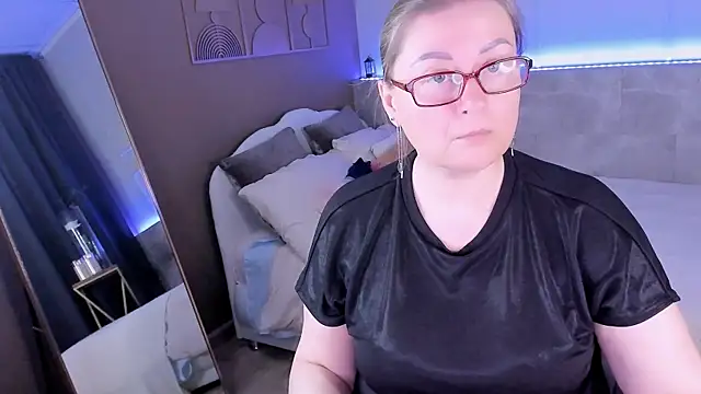 AlexandraKind online show from March 2026 08:45:02 PM