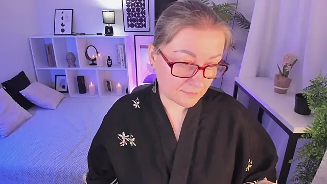 AlexandraKind online show from March 2026 08:45:02 PM