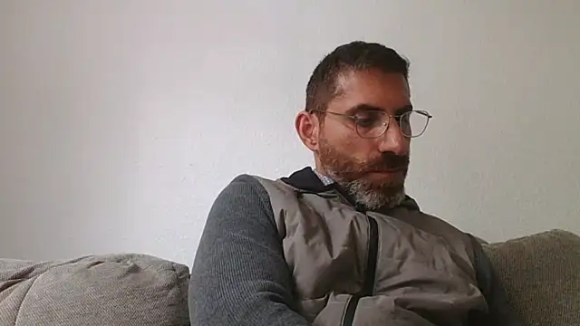 alcatraz009 online show from October 2025 10:49:01 AM