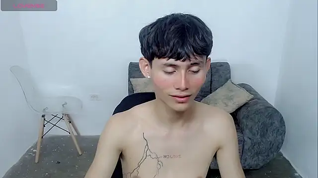 Snapshot of tanjiro_cute chatting on December 2024 04:02:02 AM tanjiro cute online show from December 2024 04:02:02 AM