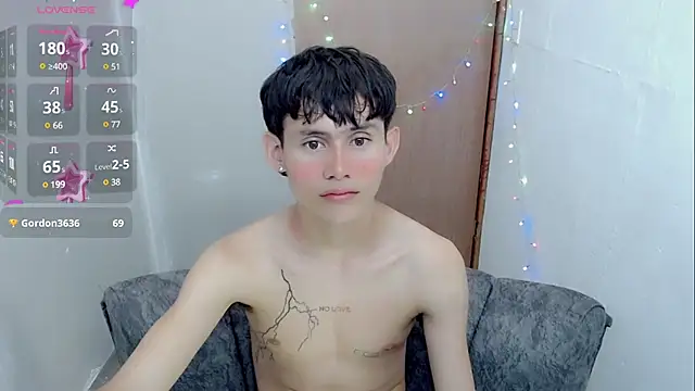 Snapshot of tanjiro_cute chatting on December 2024 09:55:02 AM tanjiro cute online show from December 2024 09:55:02 AM