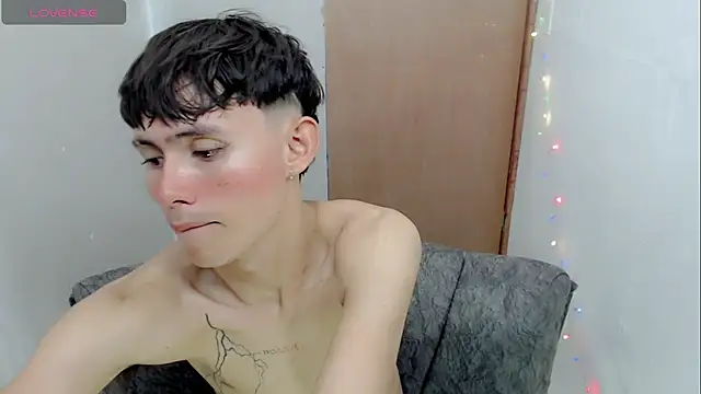 Snapshot of tanjiro_cute chatting on January 2025 07:30:02 AM tanjiro cute online show from January 2025 07:30:02 AM