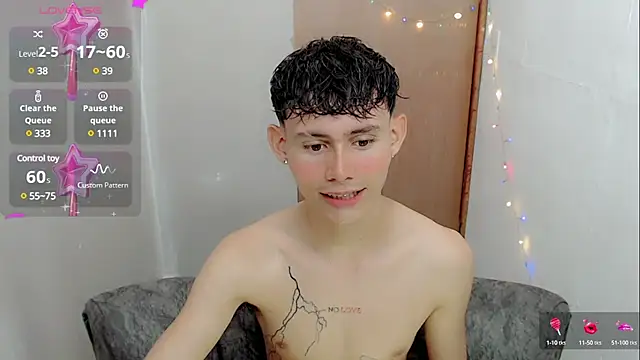 Snapshot of tanjiro_cute chatting on January 2025 11:49:02 PM tanjiro cute online show from January 2025 11:49:02 PM