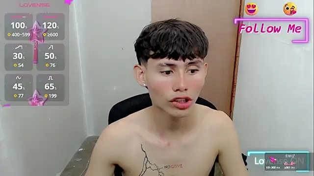 Snapshot of tanjiro_cute chatting on January 2025 03:29:01 AM tanjiro cute online show from January 2025 03:29:01 AM